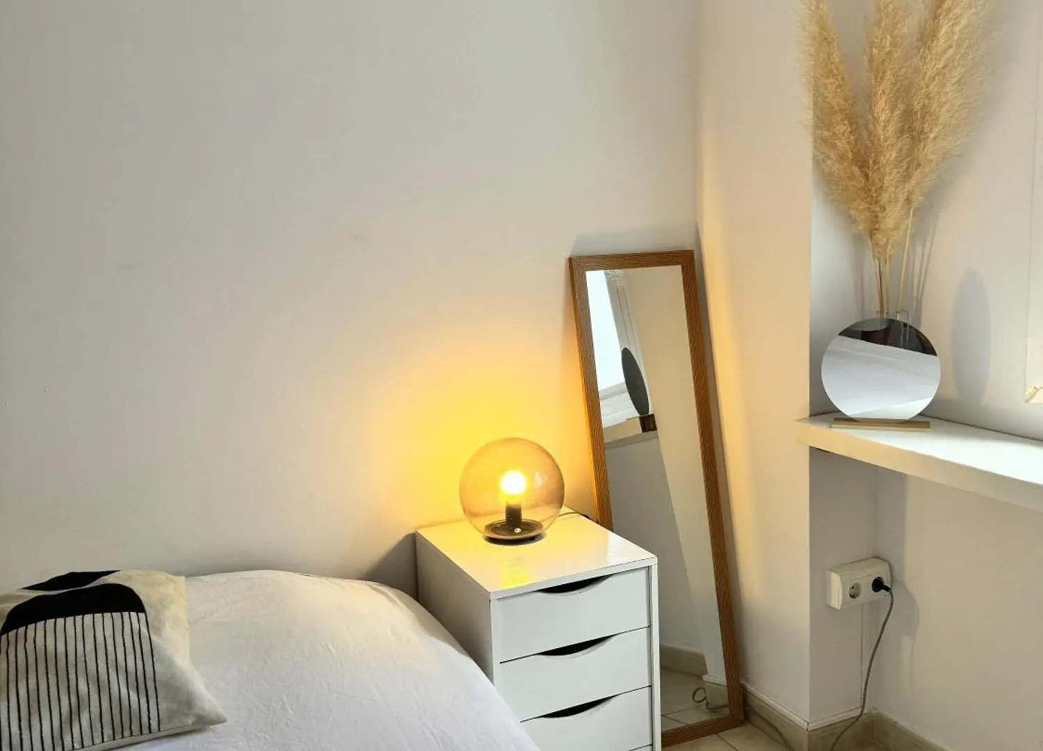 Ibiza - Apartment - Sleeps 4 - Old Town Talamanca
